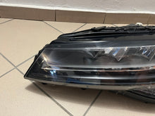 Load image into Gallery viewer, Frontscheinwerfer Skoda Superb III 3V1941015C Full LED Links Headlight SCH6422859489qu