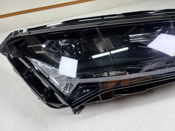 Frontscheinwerfer Skoda Enyaq 5LB941016A LED Rechts Scheinwerfer Headlight SCH6429994021ex