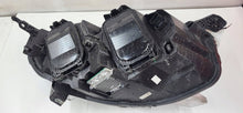 Laden Sie das Bild in den Galerie-Viewer, Frontscheinwerfer Opel Vivaro 9832837680 Links Scheinwerfer Headlight SCH6430803750vv