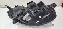 Laden Sie das Bild in den Galerie-Viewer, Frontscheinwerfer Opel Vivaro 9832837680 Links Scheinwerfer Headlight SCH6430803750vv