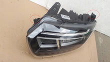 Laden Sie das Bild in den Galerie-Viewer, Frontscheinwerfer Dacia Duster 260602287R Links Scheinwerfer Headlight SCH6437778347au