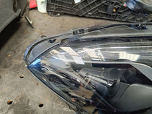 Laden Sie das Bild in den Galerie-Viewer, Frontscheinwerfer Mercedes-Benz W247 A2479064204 LED Rechts Headlight SCH6442374313cw