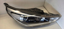 Laden Sie das Bild in den Galerie-Viewer, Frontscheinwerfer Hyundai I30 92101G4000 Rechts Scheinwerfer Headlight SCH6444088926pd