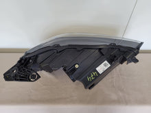 Laden Sie das Bild in den Galerie-Viewer, Frontscheinwerfer Opel Corsa F 9851263780 354261827 LED Links Headlight SCH6454712267xp