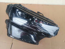 Laden Sie das Bild in den Galerie-Viewer, Frontscheinwerfer Skoda Karoq 57B941036B 57B941035B LED Rechts oder Links SCH6462378233oq