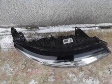 Laden Sie das Bild in den Galerie-Viewer, Frontscheinwerfer Renault Koleos 260608343R Rechts Scheinwerfer Headlight SCH6467171185uc