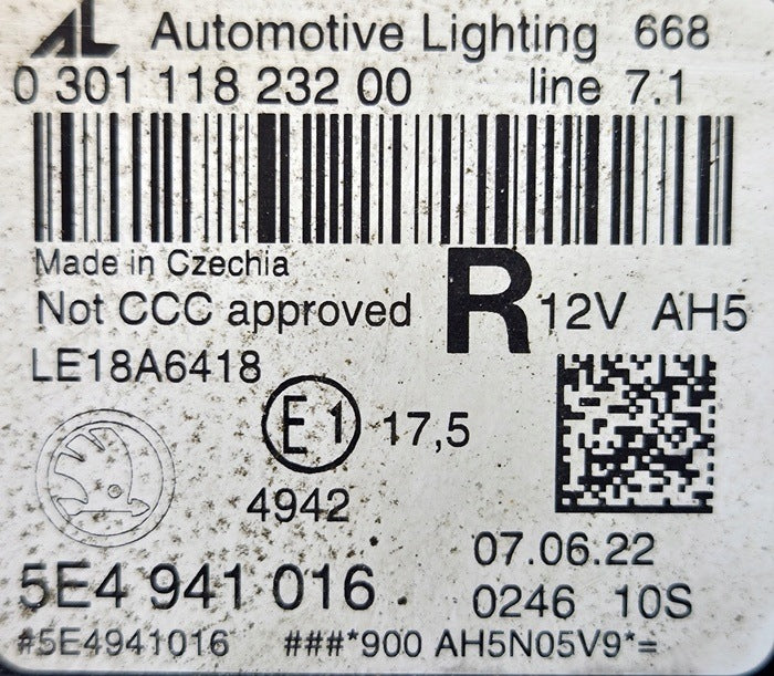 Frontscheinwerfer Skoda Octavia IV 5E4941016 LED Rechts Scheinwerfer Headlight SCH6470201164mn