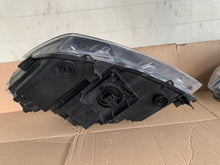 Laden Sie das Bild in den Galerie-Viewer, Frontscheinwerfer Seat Ateca 576941008G Rechts Scheinwerfer Headlight SCH6470691644zn