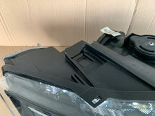 Laden Sie das Bild in den Galerie-Viewer, Frontscheinwerfer Seat Ateca 576941008G Rechts Scheinwerfer Headlight SCH6470691644zn