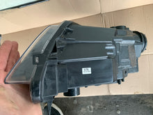 Laden Sie das Bild in den Galerie-Viewer, Frontscheinwerfer Seat Ateca 576941008G Rechts Scheinwerfer Headlight SCH6470691644zn