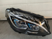Laden Sie das Bild in den Galerie-Viewer, Frontscheinwerfer Mercedes-Benz W205 A2059063804 LED Rechts Headlight SCH6472605791mc