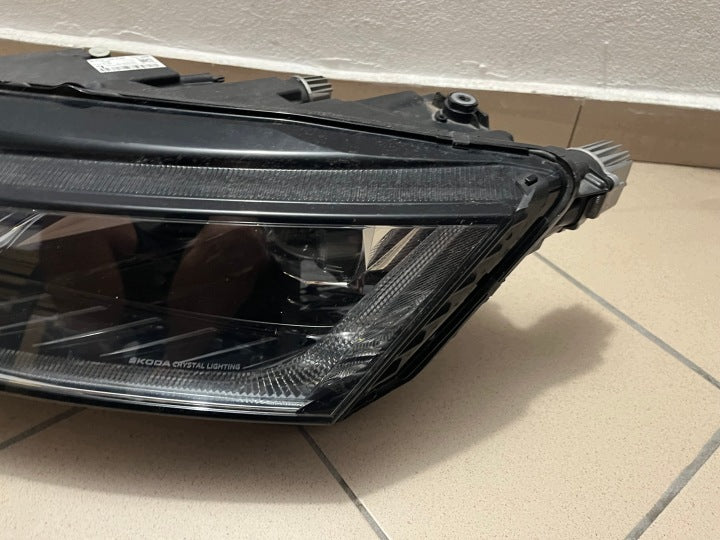Frontscheinwerfer Skoda Octavia IV 5E4941015B LED Links Scheinwerfer Headlight SCH6478503128aw