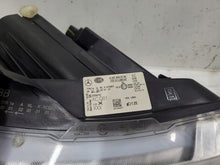 Load image into Gallery viewer, Frontscheinwerfer Mercedes-Benz W447 A4479064600 Ein Stück (Rechts oder Links) SCH6483935432pw