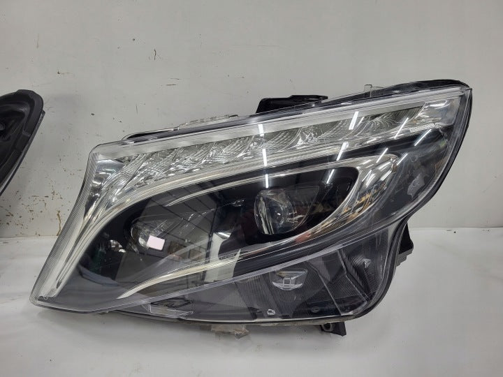 Frontscheinwerfer Mercedes-Benz W447 A4479064600 Ein Stück (Rechts oder Links) SCH6483935432pw