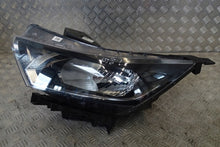Laden Sie das Bild in den Galerie-Viewer, Frontscheinwerfer Hyundai I20 III 92101-Q0050 Links Scheinwerfer Headlight SCH6495355327jb