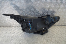 Laden Sie das Bild in den Galerie-Viewer, Frontscheinwerfer Hyundai I20 III 92101-Q0050 Links Scheinwerfer Headlight SCH6495355327jb