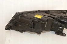 Laden Sie das Bild in den Galerie-Viewer, Frontscheinwerfer Skoda Octavia III 5E1941018E Rechts Scheinwerfer Headlight SCH6498202010ys
