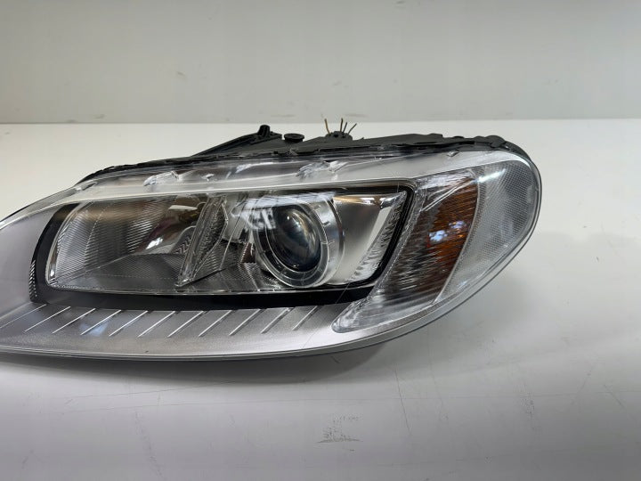 Frontscheinwerfer Volvo V70 S80 31420013 Xenon Links Scheinwerfer Headlight SCH6510855928zt