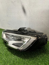 Laden Sie das Bild in den Galerie-Viewer, Frontscheinwerfer Audi A3 8V0941005 01074022AE Links Scheinwerfer Headlight SCH6514501130xs