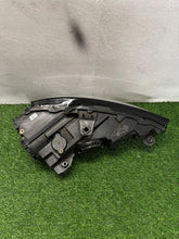 Laden Sie das Bild in den Galerie-Viewer, Frontscheinwerfer Audi A3 8V0941005 01074022AE Links Scheinwerfer Headlight SCH6514501130xs