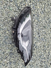 Laden Sie das Bild in den Galerie-Viewer, Frontscheinwerfer Opel Astra K 662588537 LED Rechts Scheinwerfer Headlight SCH6514574640eu