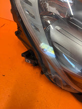Laden Sie das Bild in den Galerie-Viewer, Frontscheinwerfer Alfa Romeo 00505530730 Xenon Rechts Scheinwerfer Headlight SCH6516340157mp