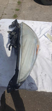 Laden Sie das Bild in den Galerie-Viewer, Frontscheinwerfer Peugeot 5008 I 9685473480 Rechts Scheinwerfer Headlight SCH6516437440ka