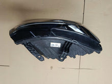 Laden Sie das Bild in den Galerie-Viewer, Frontscheinwerfer Dacia Duster 260107725R Rechts Scheinwerfer Headlight SCH6525895968mc