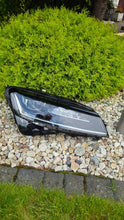 Laden Sie das Bild in den Galerie-Viewer, Frontscheinwerfer Skoda Superb 3V1941016D Rechts Scheinwerfer Headlight SCH6527516125tj