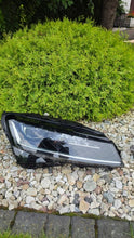 Laden Sie das Bild in den Galerie-Viewer, Frontscheinwerfer Skoda Superb 3V1941016D Rechts Scheinwerfer Headlight SCH6527516125tj