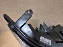 Laden Sie das Bild in den Galerie-Viewer, Frontscheinwerfer Renault Master III 260105567R Rechts Scheinwerfer Headlight SCH6536747727ln