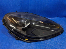 Load image into Gallery viewer, Frontscheinwerfer Porsche Macan 95B941010AH Rechts Scheinwerfer Headlight SCH6546583583ul