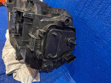 Load image into Gallery viewer, Frontscheinwerfer Porsche Macan 95B941010AH Rechts Scheinwerfer Headlight SCH6546583583ul
