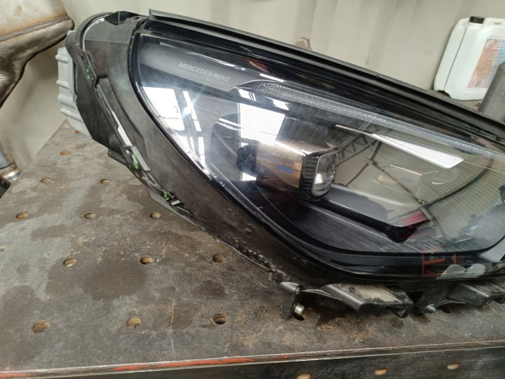Frontscheinwerfer Mercedes-Benz Eqe A2949062601 1250408A2949062501 LED Rechts SCH6549704459cq