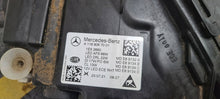Laden Sie das Bild in den Galerie-Viewer, Frontscheinwerfer Mercedes-Benz Cla A1189067001 Rechts Scheinwerfer Headlight SCH6549948845vp