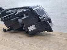 Laden Sie das Bild in den Galerie-Viewer, Frontscheinwerfer VW Crafter 7C1941005 Links Scheinwerfer Headlight SCH6560161629yz