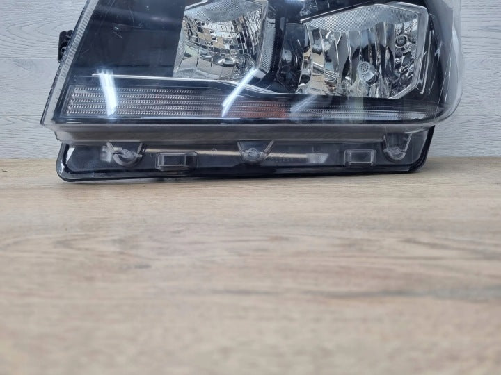 Frontscheinwerfer VW Crafter 7C1941005 Links Scheinwerfer Headlight SCH6560161629yz