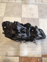 Laden Sie das Bild in den Galerie-Viewer, Frontscheinwerfer BMW 2 Active 8738645-04 LED Links Scheinwerfer Headlight SCH6562792669dq