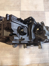 Laden Sie das Bild in den Galerie-Viewer, Frontscheinwerfer BMW 2 Active 8738645-04 LED Links Scheinwerfer Headlight SCH6562792669dq
