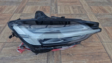 Laden Sie das Bild in den Galerie-Viewer, Frontscheinwerfer Volvo V60 S60 32404680 LED Rechts Scheinwerfer Headlight SCH6564408865tq