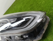 Laden Sie das Bild in den Galerie-Viewer, Frontscheinwerfer Kia Ceed 92102-J7XXX LED Rechts Scheinwerfer Headlight SCH6566942011fa