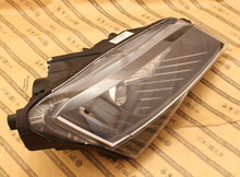 Laden Sie das Bild in den Galerie-Viewer, Frontscheinwerfer Skoda Superb III 3V1941016 Xenon Rechts Scheinwerfer Headlight SCH6575798906qq