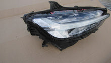 Laden Sie das Bild in den Galerie-Viewer, Frontscheinwerfer Volvo V60 I S60 32404681 Rechts Scheinwerfer Headlight SCH6581687024ue