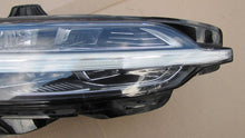Laden Sie das Bild in den Galerie-Viewer, Frontscheinwerfer Volvo V60 I S60 32404681 Rechts Scheinwerfer Headlight SCH6581687024ue