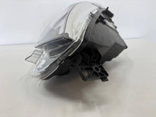 Laden Sie das Bild in den Galerie-Viewer, Frontscheinwerfer Opel E Combo 9816825480 Rechts Scheinwerfer Headlight SCH6581955553nc