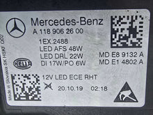 Laden Sie das Bild in den Galerie-Viewer, Frontscheinwerfer Mercedes-Benz Cla X118 C118 A1189062600 LED Rechts Headlight SCH6585717115fp
