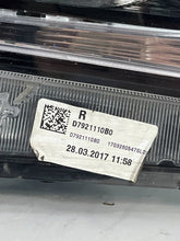 Laden Sie das Bild in den Galerie-Viewer, Frontscheinwerfer Hyundai Tucson Tl 92102D7100 Rechts Scheinwerfer Headlight SCH6587728429fd