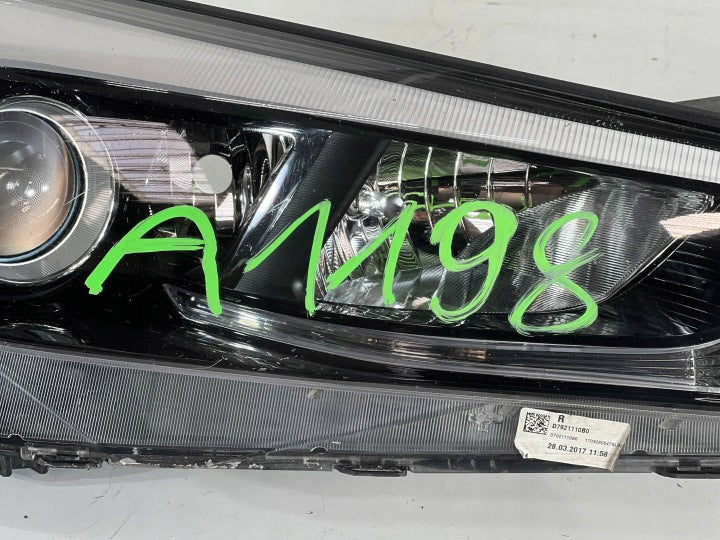Frontscheinwerfer Hyundai Tucson Tl 92102D7100 Rechts Scheinwerfer Headlight SCH6587728429fd
