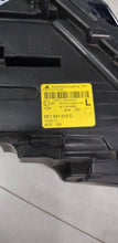Laden Sie das Bild in den Galerie-Viewer, Frontscheinwerfer Skoda Octavia III 5E1941015D Full LED Links Headlight SCH6588389627vx