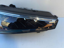 Laden Sie das Bild in den Galerie-Viewer, Frontscheinwerfer Skoda Scala 657941016A Rechts Scheinwerfer Headlight SCH6592044584pa